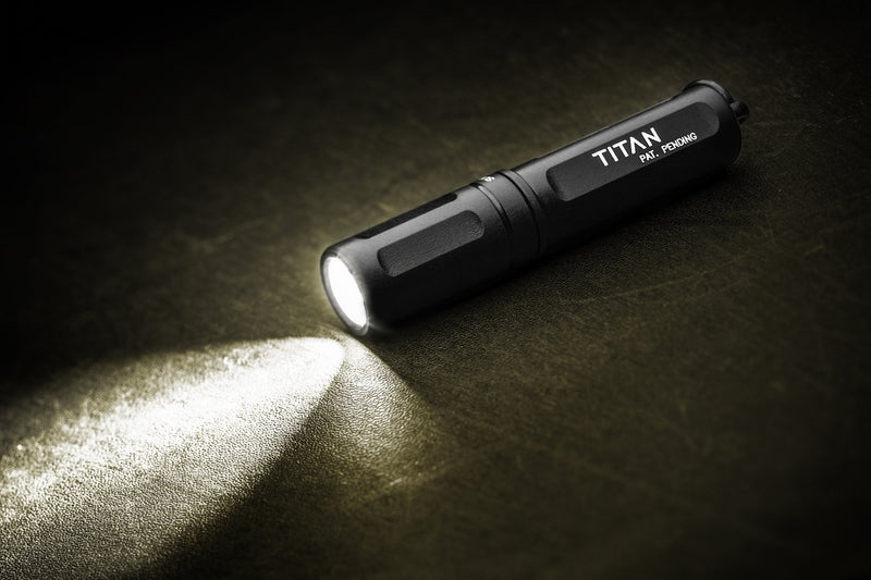 SUREFIRE SUREFIRE - ULTRA COMPACT DUAL OUTPUT | TITAN
